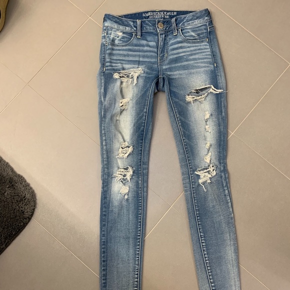 American Eagle Outfitters Denim - American Eagle Super Stretch Ripped Jeans